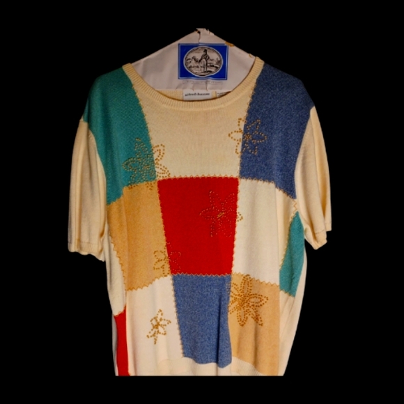 Sweater - Picture 1 of 1